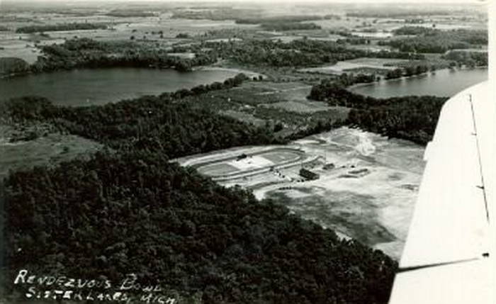 Rendezvous Bowl - Old Photo (newer photo)